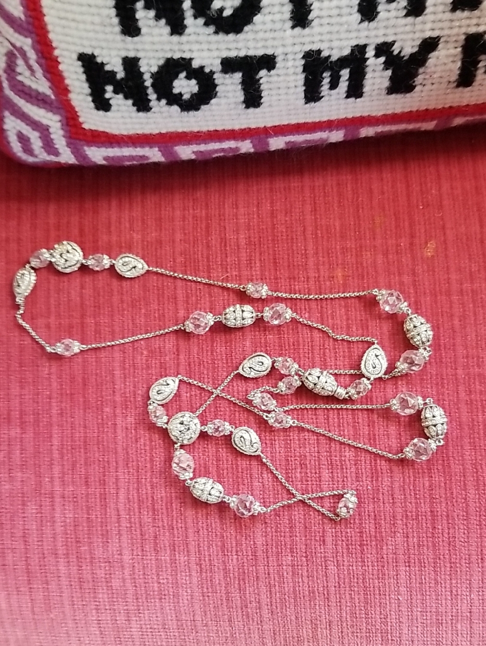 BEAUTIFUL CZS NECKLACE! SET IN SILVER!!! NEW WITHOUT TAGS!!! PILLOW NOT FOR SALE